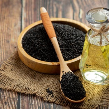 Kenali 5 Potensi Habbatussauda untuk Beauty Routine