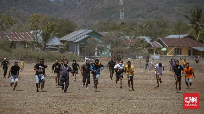 Melihat dari Udara Kondisi NTT Pascagempa