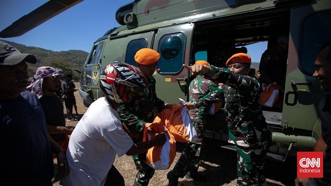 Melihat dari Udara Kondisi NTT Pascagempa