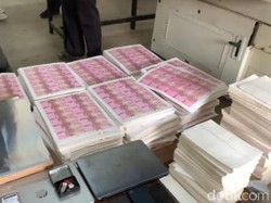 Detik-detik Polda Metro Gerebek Sindikat Uang Palsu Rp 36 M di Tangsel