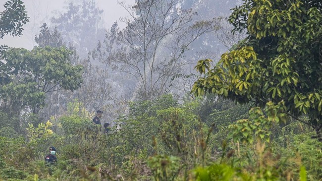 Prabowo Tinjau Lokasi Kebakaran Hutan dan Lahan di Pontianak