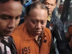 Penampakan Rektor hingga Warek Unsoed Ditahan KPK Usai Kena OTT