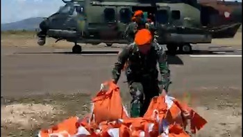 thumbnail video bantuan gempa ntt oleh tni