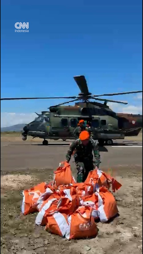 thumbnail video bantuan gempa ntt oleh tni
