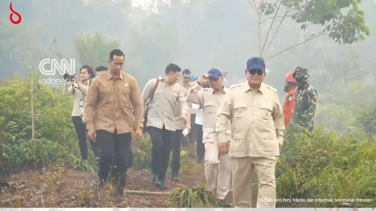 Momen Prabowo Tinjau Titik Karhutla di Kalbar