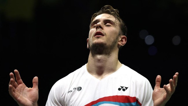 Badminton - BWF World Championships - Indira Gandhi Indoor Stadium, New Delhi, India - August 22, 2026 France's Alex Lanier celebrates after winning his semi final match against Canada's Victor Lai REUTERS/Bhawika Chhabra