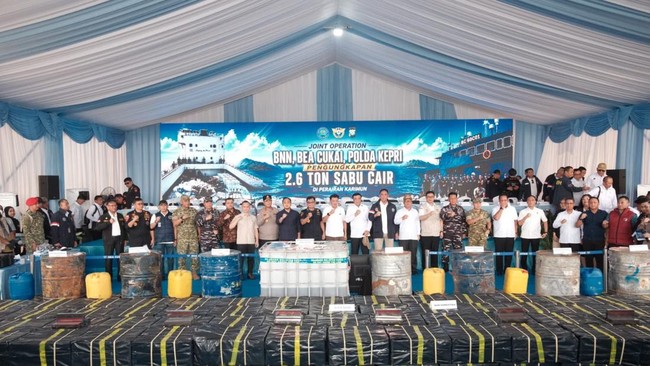 Kapal Tanzania Bawa Sabu Cair 2,6 Ton Ditangkap di RI, 10 ABK Ditahan