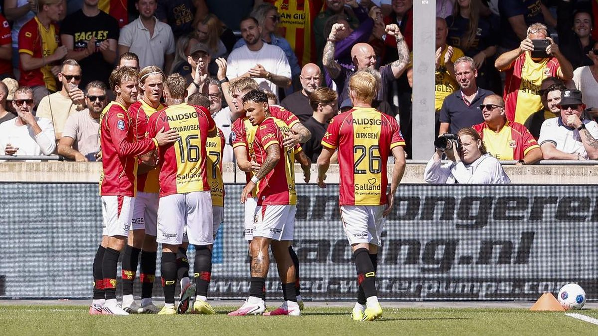 Dean James Sumbang Assist, Go Ahead Eagles Hajar ADO Den Haag