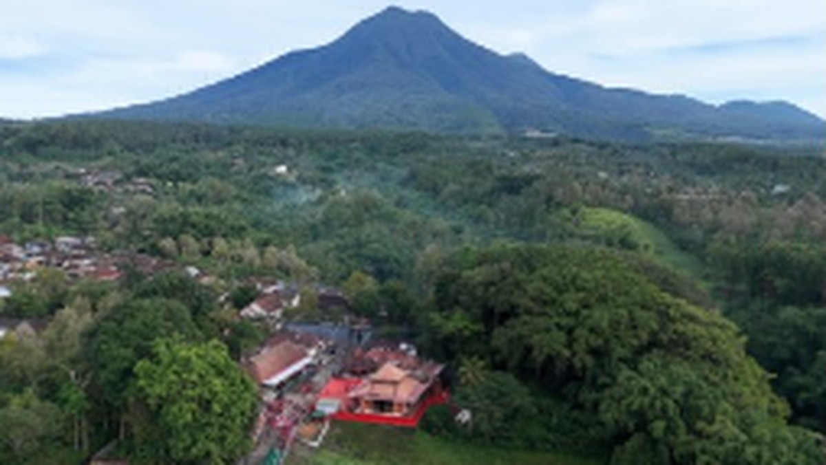 Pengusaha Rajin Bolak-balik ke Gunung Kawi, Sukses Jadi Konglomerat
