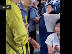 Beli 3 Kursi Kereta, 1 Dipakai Taruh Camilan, Dua Penumpang Picu Polemik