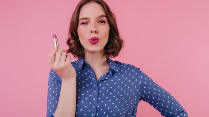 5 Jenis Lipstik yang Perlu Kamu Kenali agar Hasil Makeup Makin On Point