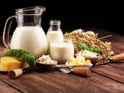 7 Jenis Susu dan Jumlah Proteinnya, dari Susu Almond sampai Susu Sapi