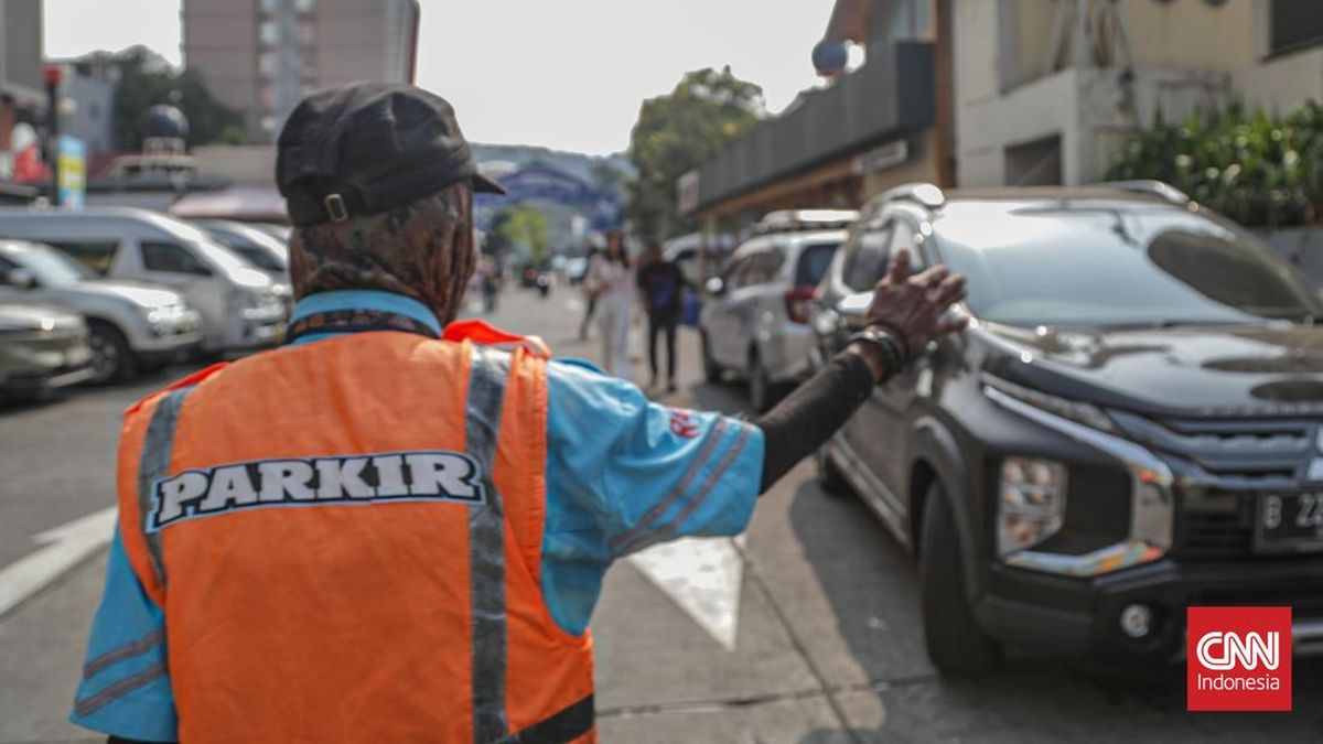 FOTO: Aktivitas Parkir di Tengah Isu Tarif Baru
