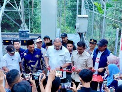 Andre Rosiade Resmikan BTS Telkomsel, Warga Talaok Tak Lagi Berburu Sinyal