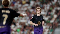 Debut Manis Anthony Gordon: 2 Assist, Barcelona Pesta 5 Gol