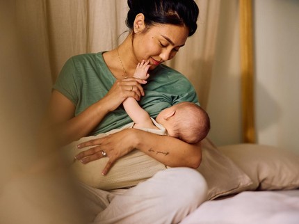 Tak cuma Beri Nutrisi, Menyusui Ternyata Bisa Tinggalkan Jejak pada Gen Bayi