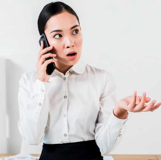 7 Alasan Semakin Dewasa Semakin Malas Angkat Telepon