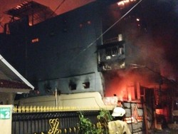 6 Fakta Kebakaran Maut di Tebet Bikin Panik Penghuni Loncat dari Lantai 2
