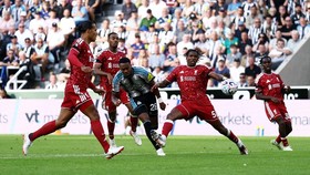 Soccer Football - Premier League - Newcastle United v Liverpool - St James' Park, Newcastle, Britain - August 23, 2026 Newcastle United's Joe Willock scores their second goal Action Images via Reuters/Lee Smith EDITORIAL USE ONLY. NO USE WITH UNAUTHO