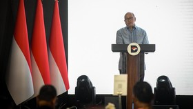 CEO Danantara Indonesia Rosan Roeslani menyampaikan pidato saat peluncuran PT Danantara Sumberdaya Indonesia (DSI) di Wisma Danantara Indonesia, Jakarta, Senin (24/8/2026). DSI akan berfokus pada tiga komoditas, yakni batu bara, minyak sawit mentah a