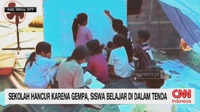 Sekolah Hancur karena Gempa, Siswa Belajar di Dalam Tend
