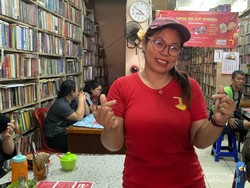 Pemilik Buka-bukaan Awal Mula Kedai Mie Sop Amanda di Toko Buku