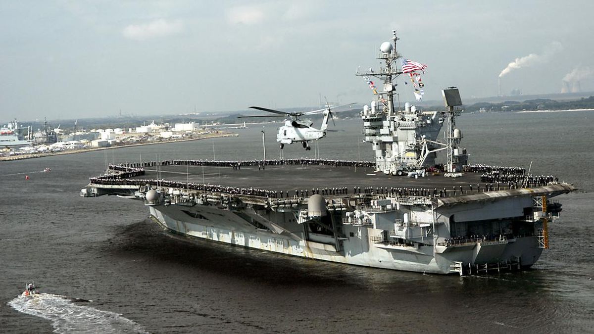 Geger Baku Tembak Sesama Anggota AL AS di Kapal Induk USS Kennedy