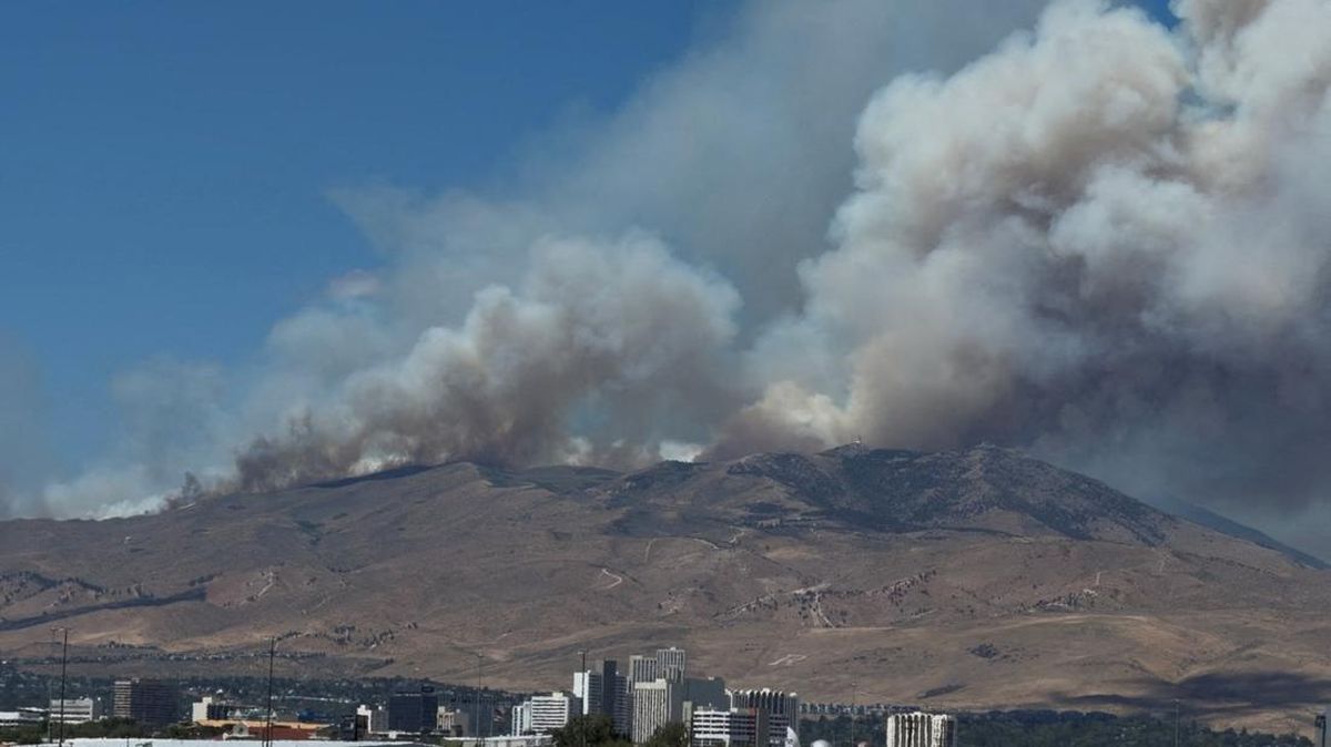Kebakaran Hutan di Nevada AS, 42 Ribu Orang Dievakuasi