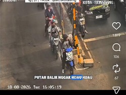 Kocak! Bangjo Simpang Jrakah Semarang Tak Dibuat Hijau gegara Pemotor Ngeyel