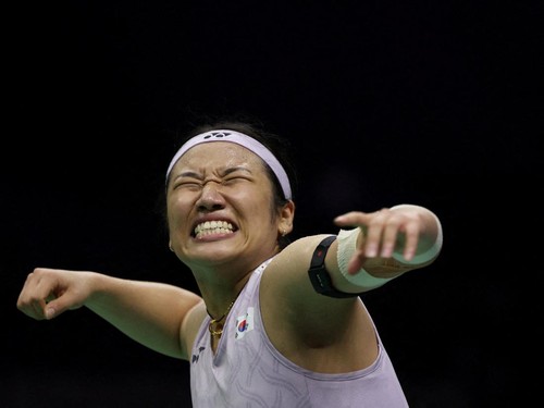 Badminton - BWF World Championships - Indira Gandhi Indoor Stadium, New Delhi, India - August 23, 2026 South Korea's An Se Young celebrates after winning the women's final against Japan's Akane Yamaguchi REUTERS/Bhawika Chhabra