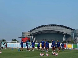 Isen Mulang Kalteng FC Tancap Gas Latihan di Stadion Tuah Pahoe