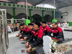 Jelang Muktamar NU, PDIP Jatim Ziarah ke Mbah Wahab hingga Gus Dur