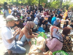 Meriahnya Tradisi Sadranan Maulid Nabi di Mlambong Boyolali