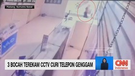 3 Bocah Terekam CCTV Curi Telepon Genggam