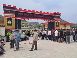 Warga Muratara Geruduk Polres, Desak PETI Ditindak Tegas