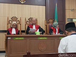 Dalang Penipuan SK ASN Palsu di Gresik Dituntut 3,5 Tahun Bui