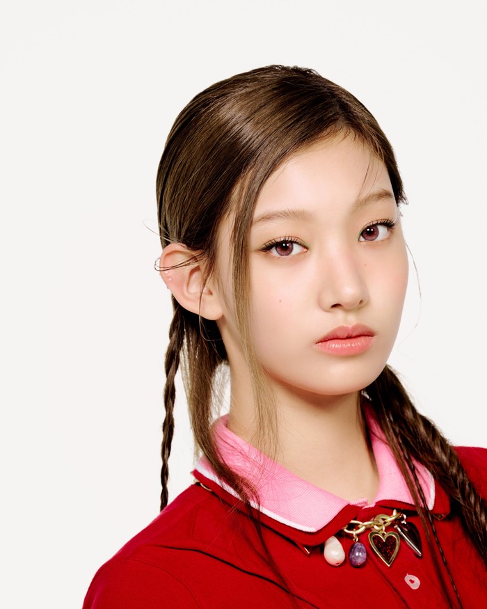 Debut di bawah naungan ABD (singkatan dari A Bold Dream), label baru HYBE, kehadiran girl group satu ini di industri hiburan Korea Selatan tentu saja sontak mencuri atensi, namun itu bukan satu-satunya alasan. / Foto: x.com/TUIDE_official