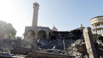 FOTO: Sisa Masjid Bersejarah Gaza yang Hancur Lebur Digempur Israel