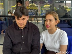 Rendy Kjaernett Kagumi Ketangguhan Mendiang Ibu Mertua Hadapi Kanker