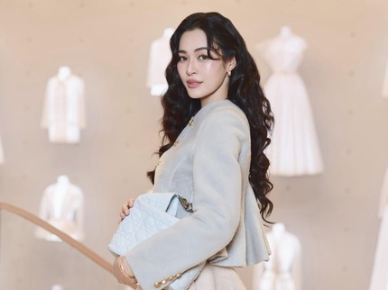 7 Potret Lingling Kwong, Artis Thailand yang Dinobatkan Jadi Perempuan Tercantik di Dunia 2026
