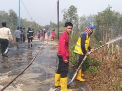 KemenPU Salurkan Bantuan Air Bersih dan Tangani Karhutla di Kalimantan