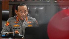 Di DPR, Polisi Ungkap Alasan Blokir Rekening Botok Pati