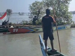 Kelompok Penjarah Ikan Bersajam Resahkan Petambak Kalanganyar Sidoarjo