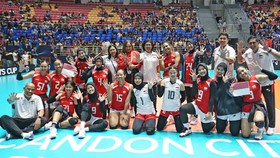 Timnas Voli Putri Indonesia lolos ke perempat final AVC Women's Continental 2026 usai menaklukkan Australia 3-0 di Tianjin, China, Rabu (26/8).