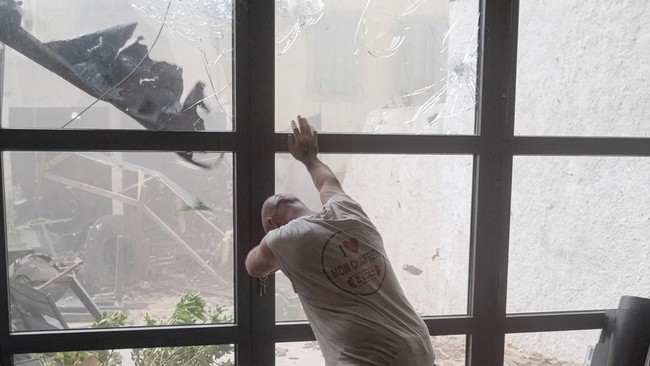 Tornado Langka Menghancurkan Sebuah Desa di Prancis
