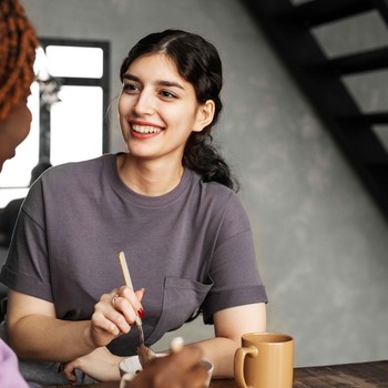 3 Cara Mengenali Orang Cerdas secara Mental dan Emosional dari Kalimatnya Sehari-hari