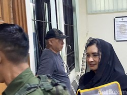 Saksi Ngaku Digaji Rp 5 Juta untuk Dipasang Jadi Direktur Perusahaan Fadia