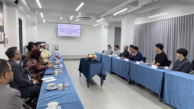 Delegasi Komite Nasional Ekonomi dan Keuangan Syariah (KNEKS) menjajaki potensi pengembangan ekonomi dan keuangan syariah di Republik Korea melalui pertemuan dengan Korean Muslim Federation (KMF), Kamis (27/8).