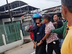 Terekam CCTV Hendak Curi Motor, Pria di Palembang Nyaris Diamuk Massa