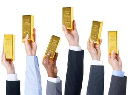 Update Harga Emas Hari Ini 27 Agustus 2026: Antam Merosot Lagi!